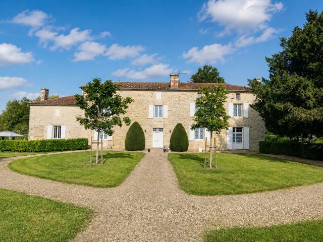 Maison 8 pièces 287 m²