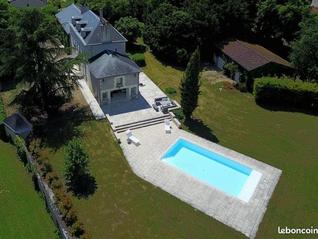 Maison 8 pièces 287 m²
