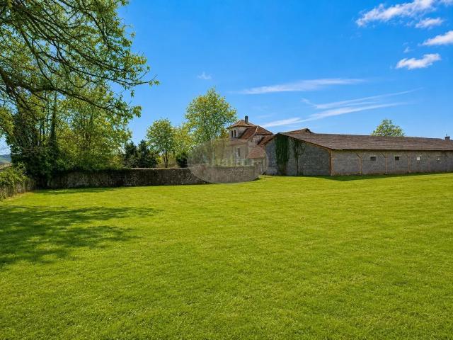 Maison 8 pièces 287 m²
