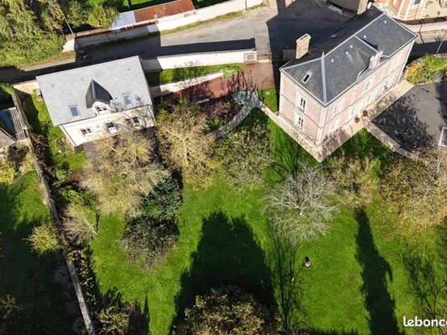 Maison 8 pièces 288 m²