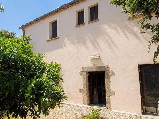Maison 8 pièces 288 m²