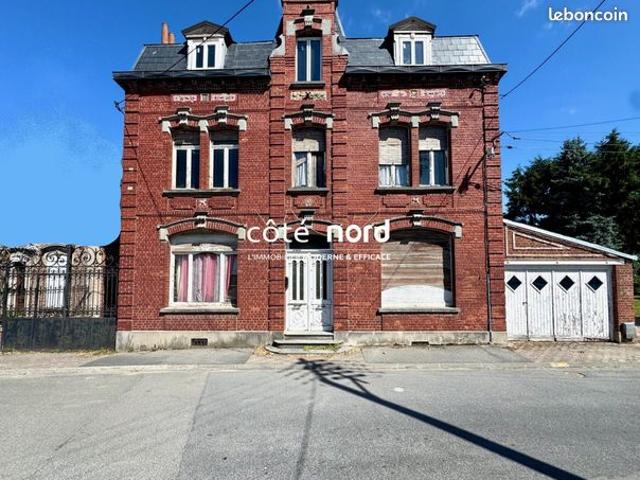 Maison 8 pièces 288 m²