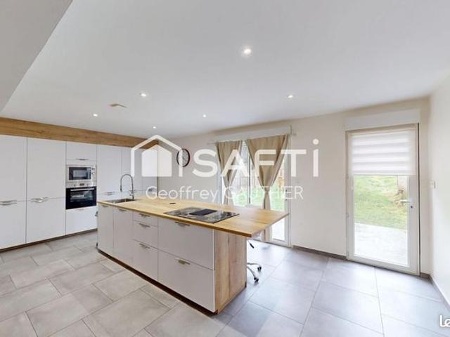 Maison 8 pièces 288 m²