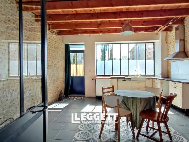 Maison 8 pièces 288 m²