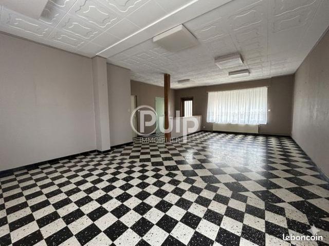 Maison 8 pièces 288 m²