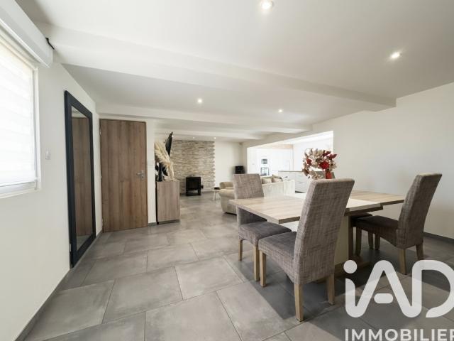 Maison 8 pièces 288 m²