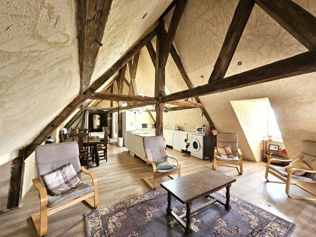 Maison 8 pièces 289 m²