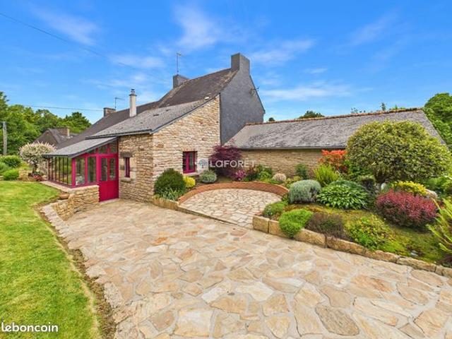 Maison 8 pièces 280 m²