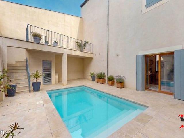 Maison 8 pièces 280 m²