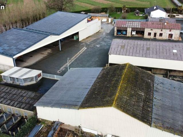 Maison 8 pièces 280 m²