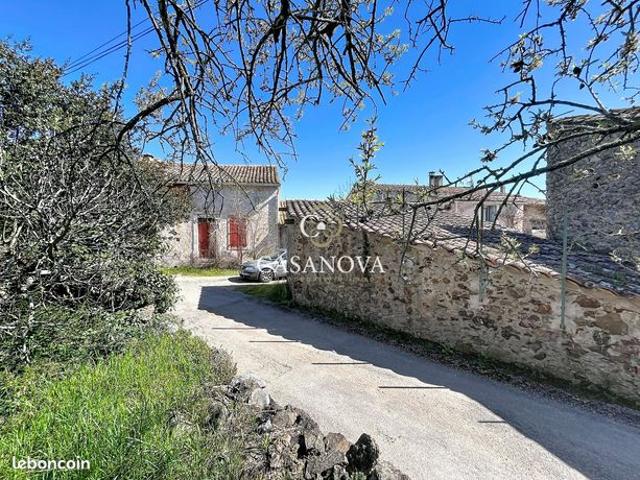 Maison 8 pièces 280 m²