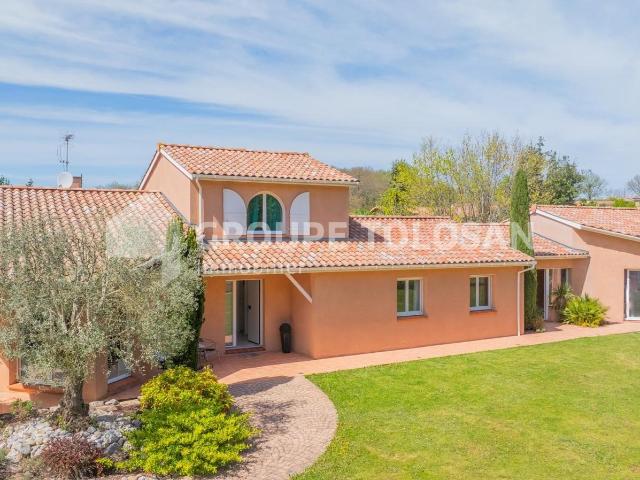 Maison 8 pièces 280 m²