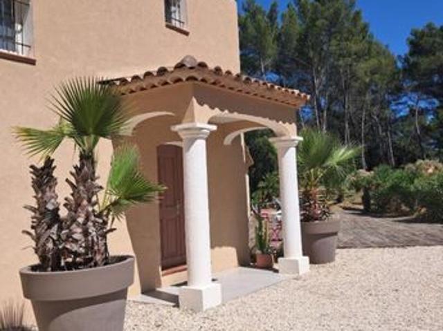 Maison 8 pièces 280 m²