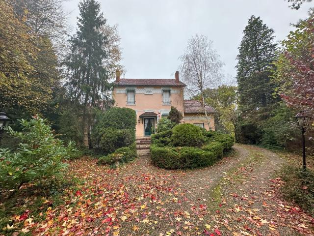 Maison 8 pièces 280 m²