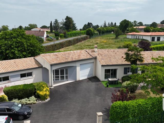 Maison 8 pièces 280 m²