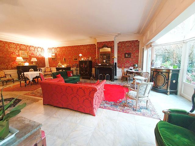 Maison 8 pièces 280 m²