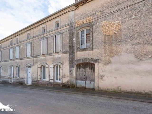 Maison 8 pièces 280 m²