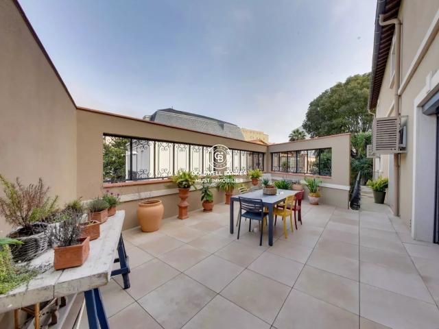 Maison 10 pièces 280 m²