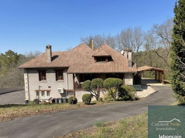 Maison 8 pièces 280 m²