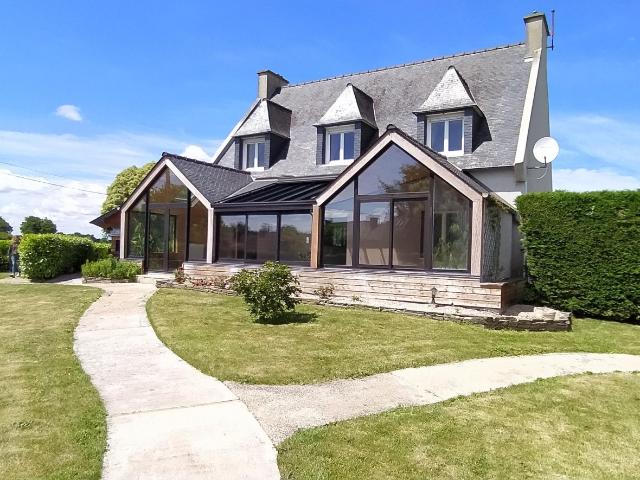 Maison 8 pièces 280 m²