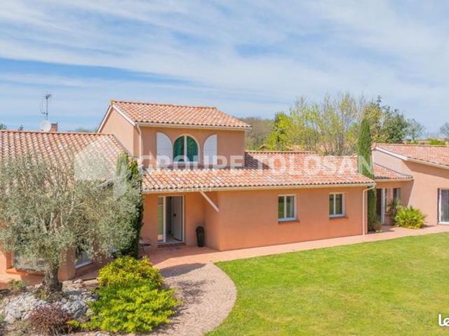 Maison 8 pièces 280 m²