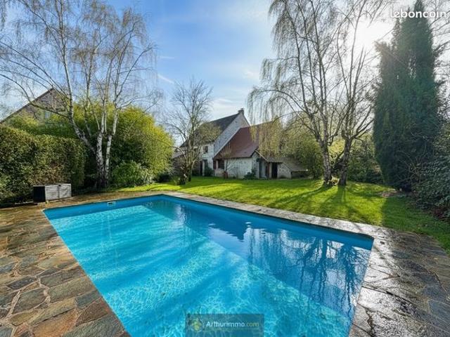 Propriété 8 pièces 280 m²