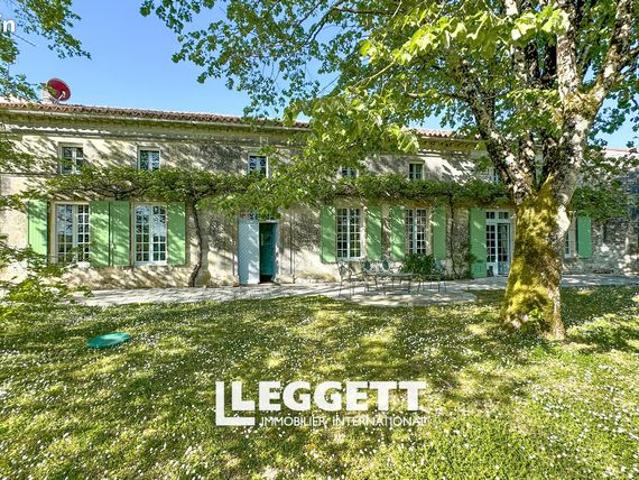 Maison 8 pièces 280 m²