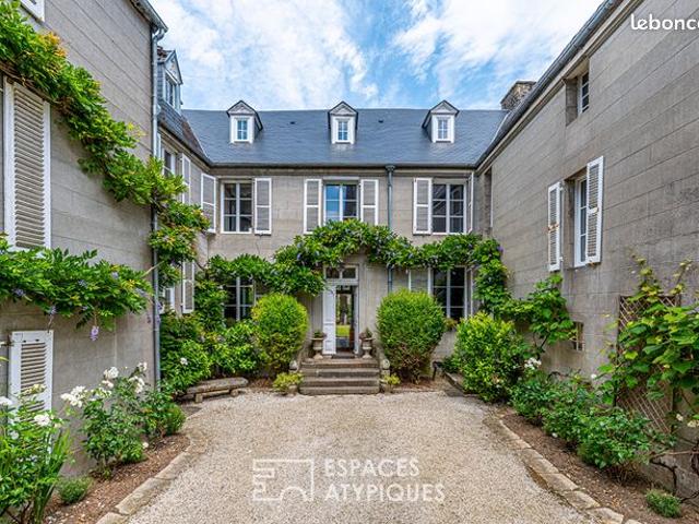 Maison 8 pièces 280 m²