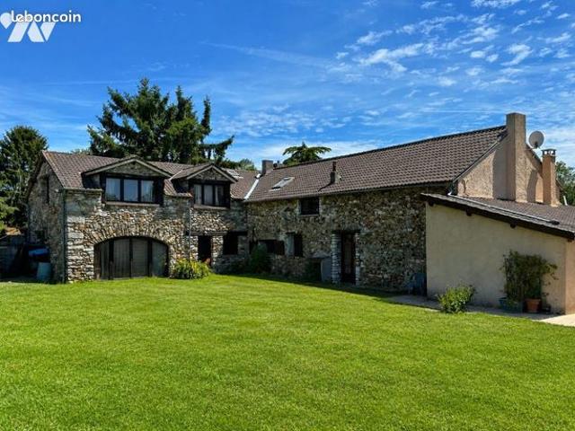Maison 8 pièces 280 m²
