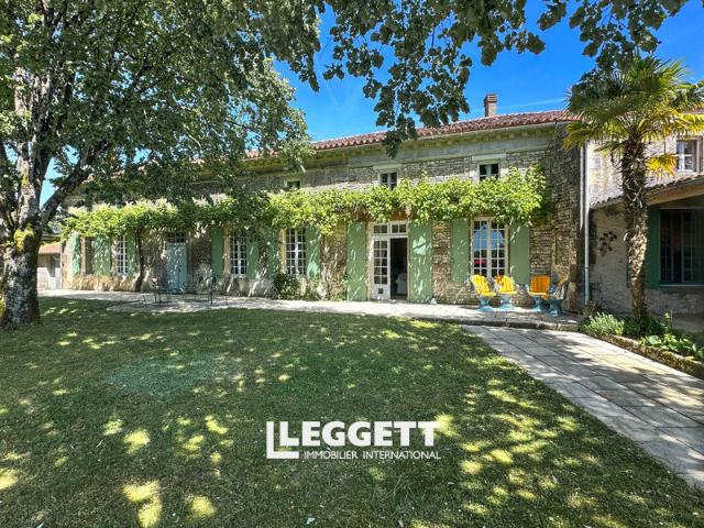 Maison 8 pièces 280 m²