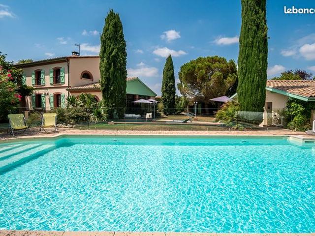Maison 8 pièces 281 m²