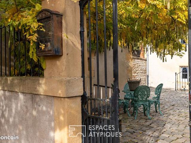 Maison 8 pièces 282 m²