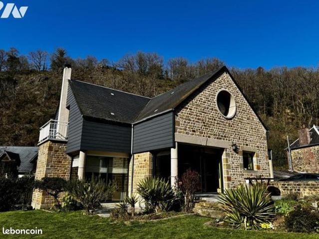 Maison 8 pièces 282 m²