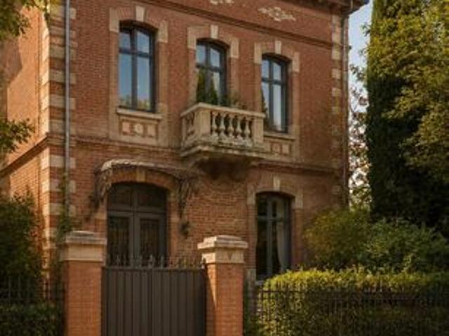 Maison 8 pièces 282 m²