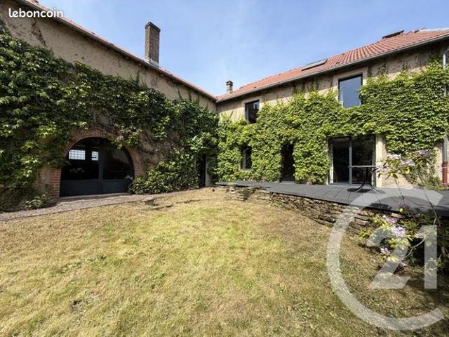 Maison 8 pièces 283 m²