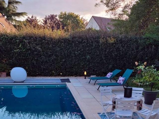 Maison 8 pièces 283 m²