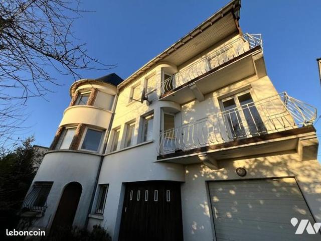 Maison 8 pièces 294 m²