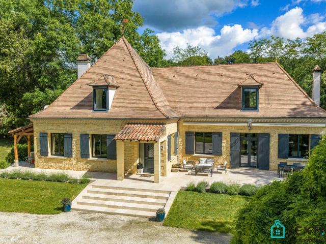 Maison 8 pièces 294 m²