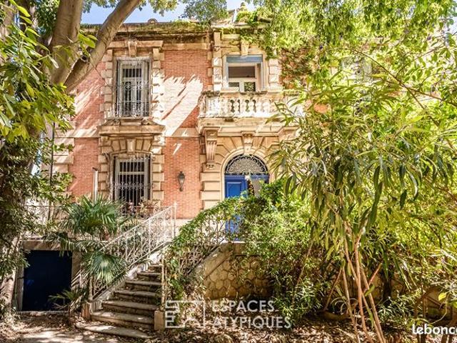 Maison 8 pièces 294 m²