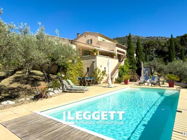 Maison 8 pièces 295 m²