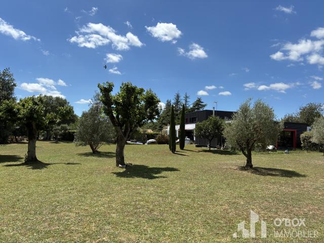 Maison 8 pièces 295 m²
