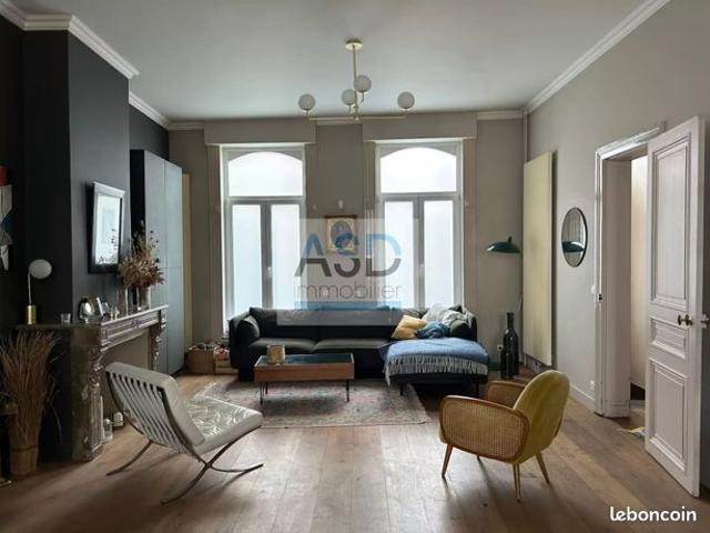 Maison 8 pièces 295 m²