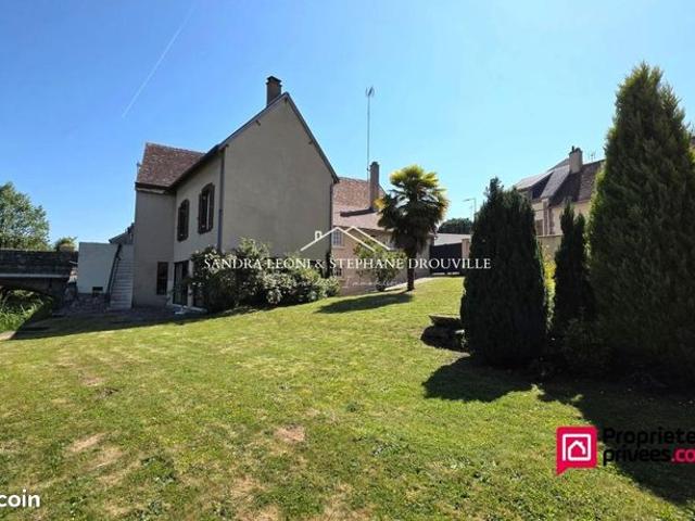 Maison 8 pièces 295 m²