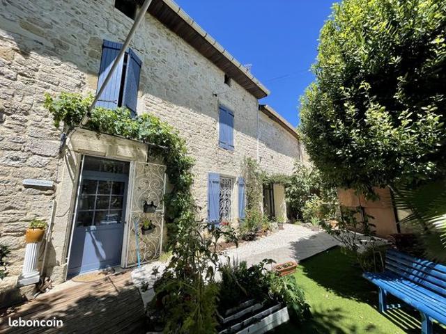 Maison 8 pièces 295 m²