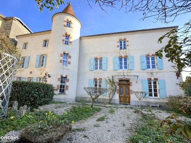 Maison 8 pièces 295 m²