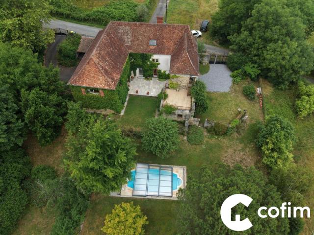 Maison 8 pièces 295 m²