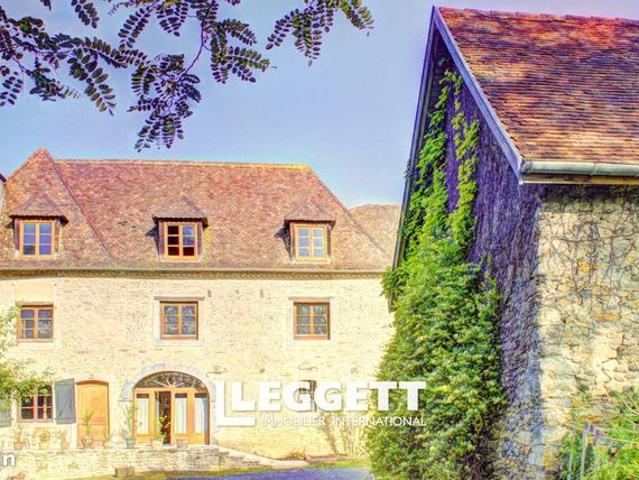 Maison 8 pièces 296 m²