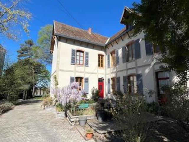 Maison 8 pièces 296 m²