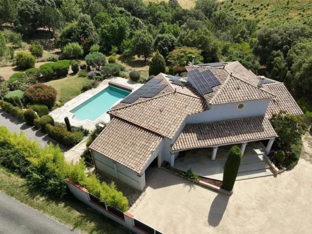 Maison 8 pièces 297 m²