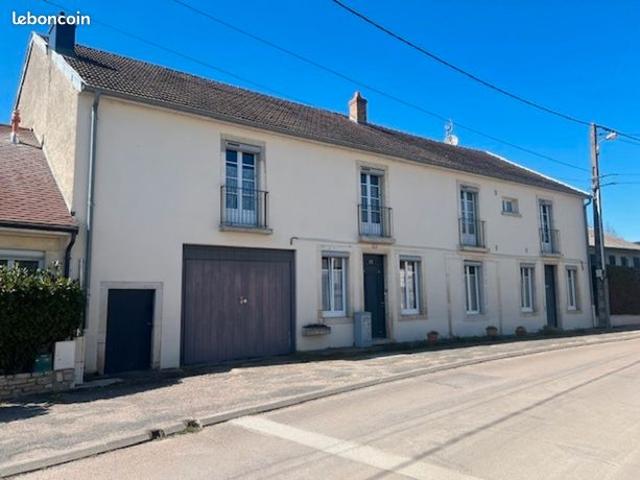 Maison 8 pièces 298 m²